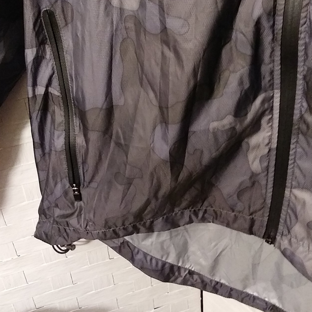 Jacket - Picture 2 of 8